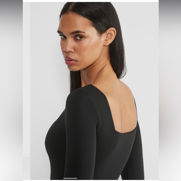 Aritzia Babaton Black Contour Squareneck Longsleeve Bodysuit - Picture 4 of 7